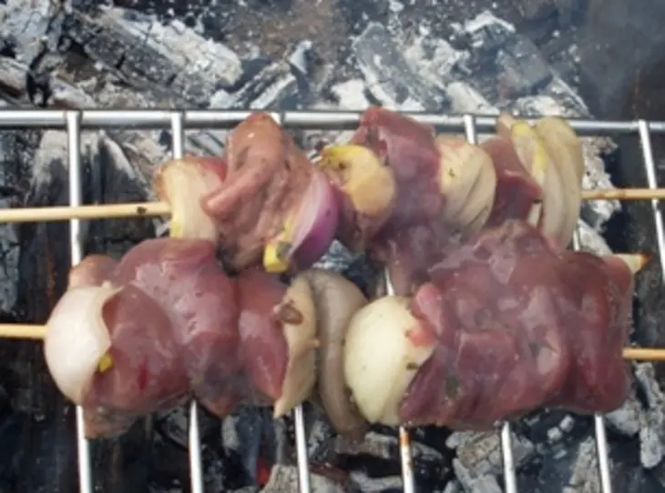 Шашлычки из куриной печени: шаг 4