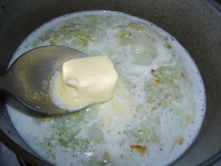Суп с брокколи и сыром: шаг 6