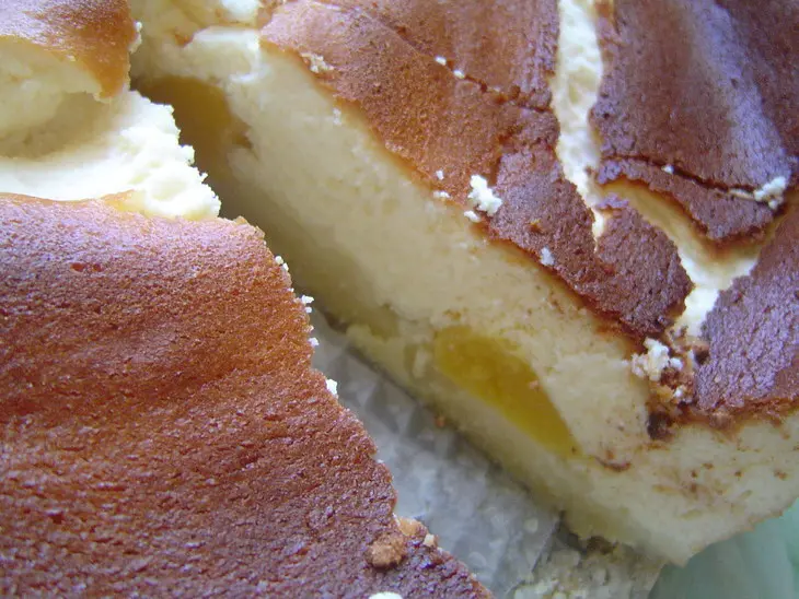 Творожный пирог с персиками-käsekuchen mit pfirsichen: шаг 2