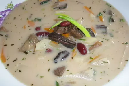 Суп сырный фасолево-грибной: шаг 4
