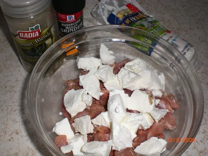 Запеченный фенхель с курицей и козьим сыром: шаг 1