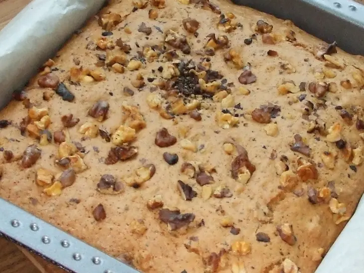 Медовый кекс с грецкими орехами: шаг 3