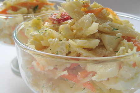 Капустный-вкустный салат с творогом и яйцом.: шаг 1