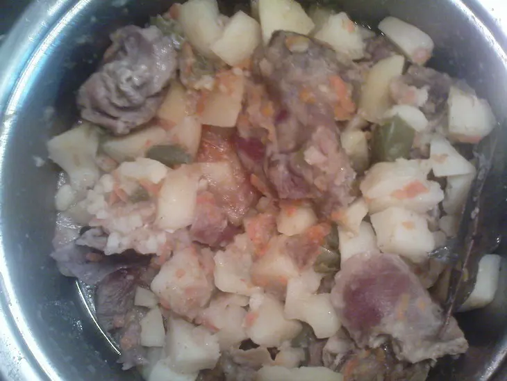 Тушеная баранина с овощами: шаг 2