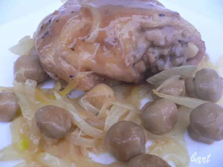 Куриные бедрышки в красном вине с маслом грецкого ореха.: шаг 3