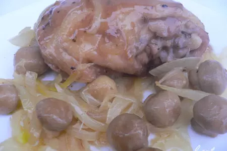 Куриные бедрышки в красном вине с маслом грецкого ореха.: шаг 3