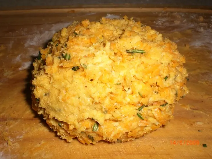 Сырные шарики с розмарином и горчицей: шаг 2