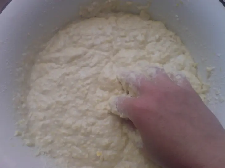 Булочки с курагой: шаг 4