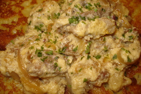 Заварные картофельные оладьи с мясным соусом"мачанка": шаг 3