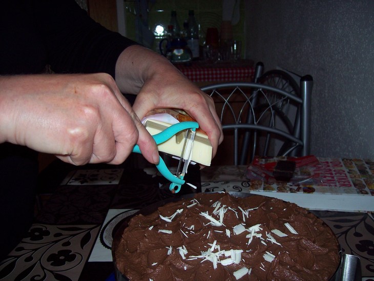 Малиново-шоколадный торт.: шаг 8