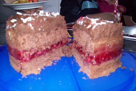 Малиново-шоколадный торт.: шаг 9