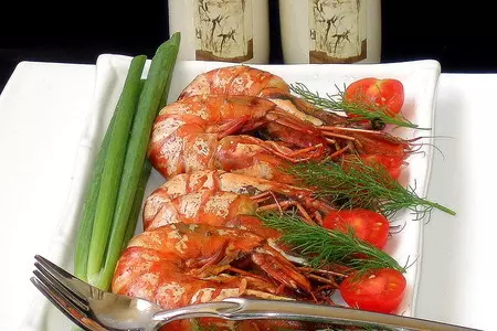 Королевские креветки в духовке,варёные крабы.: шаг 2