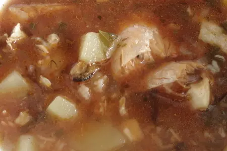 Суп рыбный "bychki v tomate": шаг 6