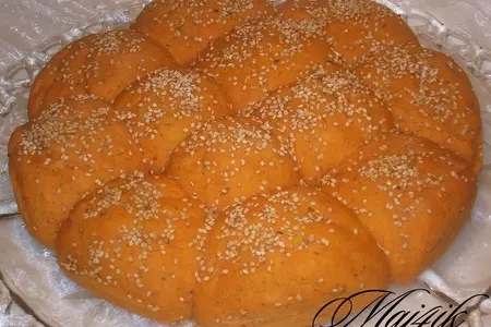 Нежные и пикантные томатные булочки (на томатном соке): шаг 8