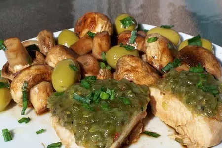 Куриные грудки под огуречным соусом.: шаг 4