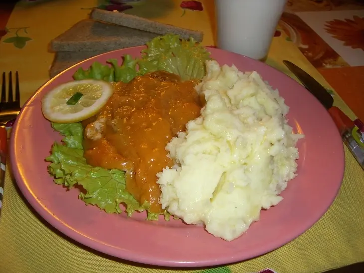 Вкусная рыбка в оранжевой подливке!: шаг 6