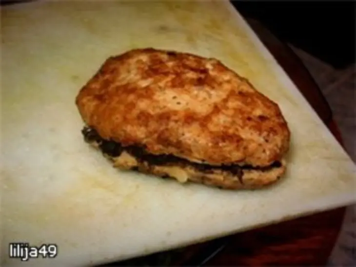 Мясной закусочный торт "ромашка": шаг 5