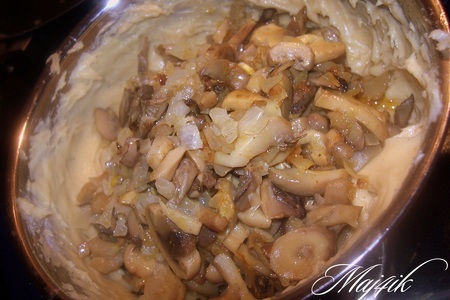 Пирог с грибами и сыром в нежном заварном тесте: шаг 5