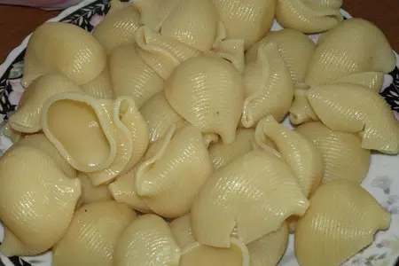 Лумакони с мясной начинкой: шаг 2