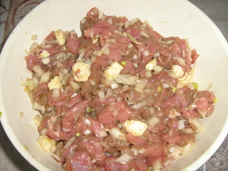 Кубдари-хачапури с мясом: шаг 2