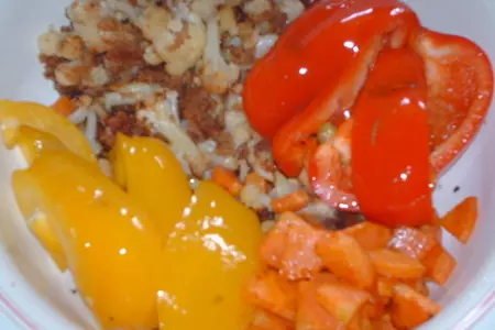 Овощной салат в короне из бекона: шаг 1