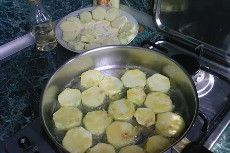 Кабачки жаренные: шаг 3