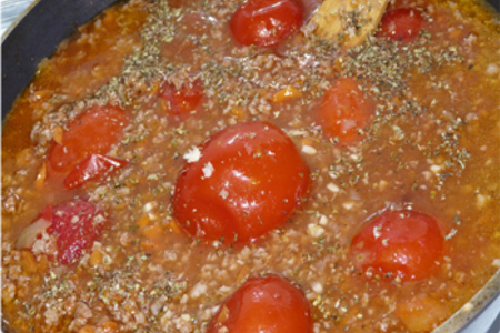 Мясные тефтели по-итальянски, со шпинатом и сыром, под соусом "болоньез".: шаг 2
