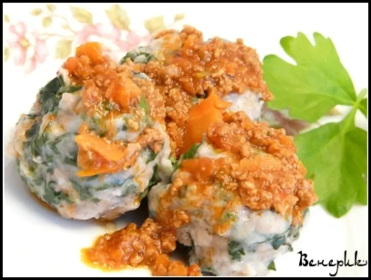 Мясные тефтели по-итальянски, со шпинатом и сыром, под соусом "болоньез".: шаг 9