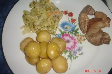 Тушеная молодая капуста: шаг 1