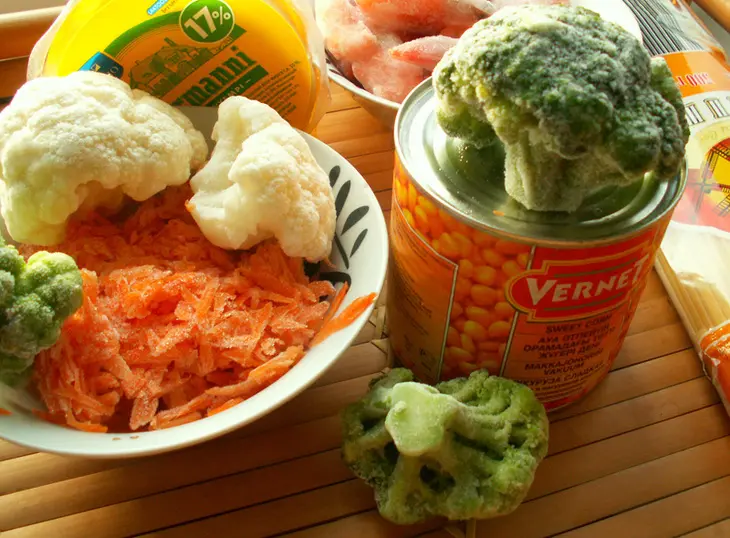 Лапша с овощами и креветками: шаг 1