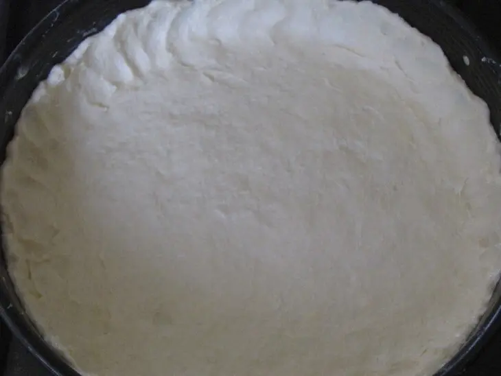 Пирог с  сыром и грибами.: шаг 3