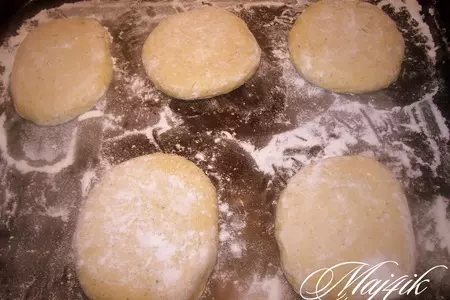 Лепёшки с чесночно-сырной начинкой (завтрак выходного дня): шаг 8