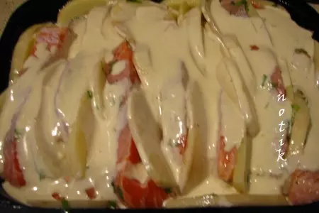 Лосось с картофелем под сливочно-горчичным соусом: шаг 4