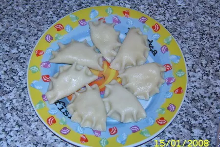 Вареники с картошкой "солнышки": шаг 4