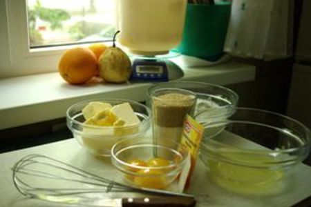 Домашний пирог с грушей и апельсином: шаг 1