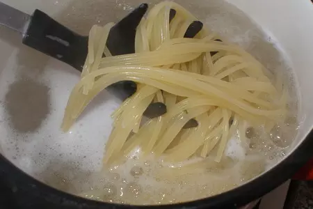 Спагетти с зеленым соусом и кешью: шаг 5