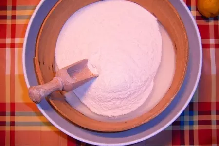 Моравские калачи с творогом и со сливовым повидлом: шаг 1