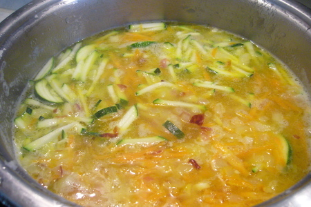 Картофельно-кабачковый суп-пюре с тунцом: шаг 2