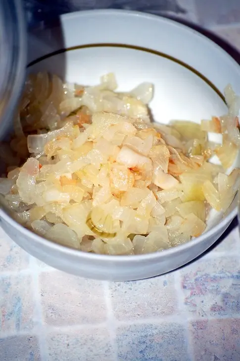 Рыбные котлетки с сюрпризом: шаг 4