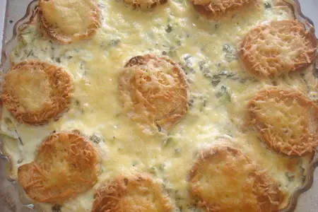 Летний тарт из кабачков с чесночными гренками: шаг 8