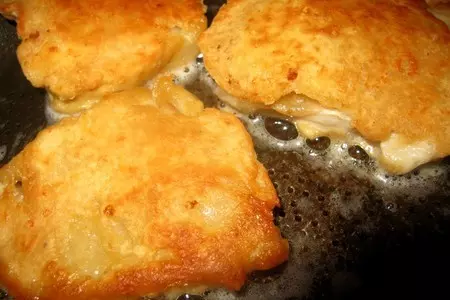 Морской язык в кляре с соевым соусом и сыром: шаг 1