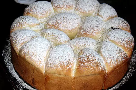 Пирог из колобков со сливовым муссом.: шаг 5