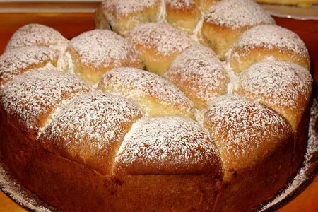 Пирог из колобков со сливовым муссом.: шаг 6