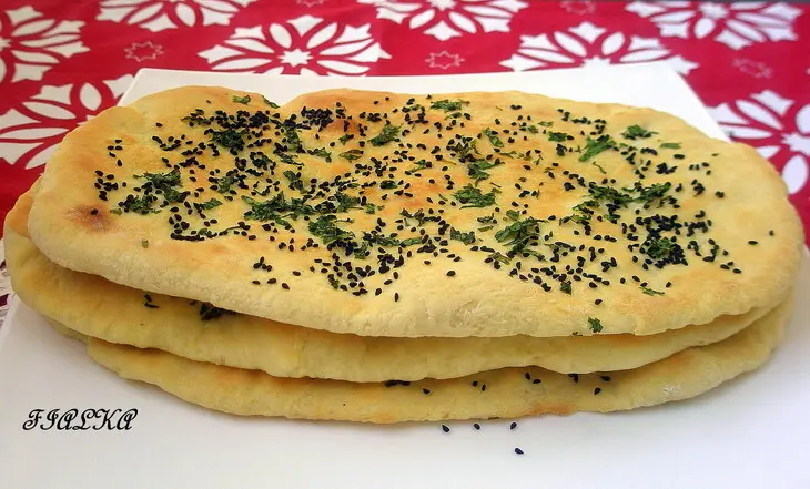 Naan(индийские лепешки): шаг 1
