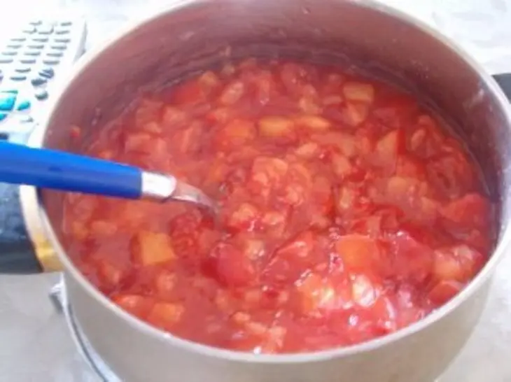 Сливовый пирог со штрейзелем: шаг 3
