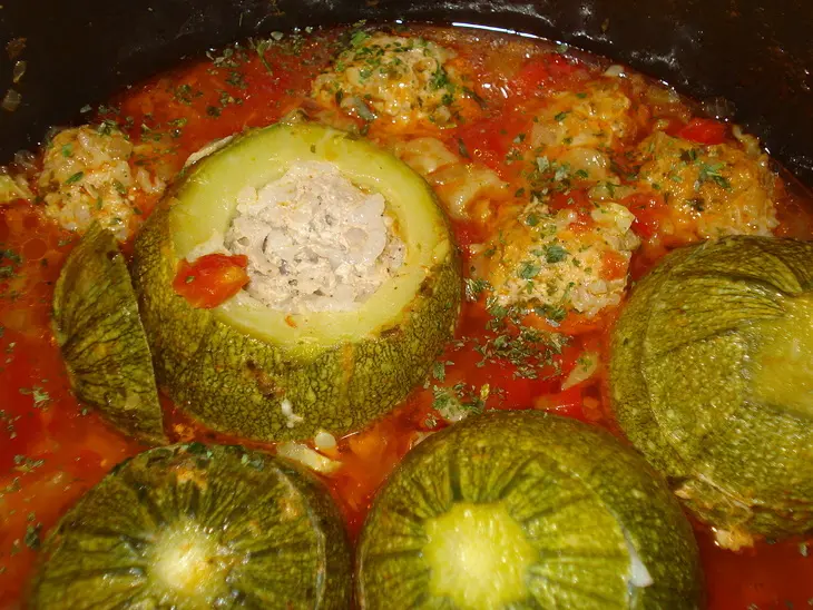 Кабачки"рондины"фаршированные мясом: шаг 3