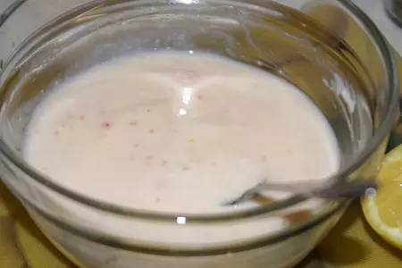 Салат с ленточками сельдерея, креветками и маслинами: шаг 3