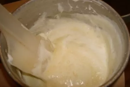 Творожный пирог с творожно-сырной начинкой: шаг 3