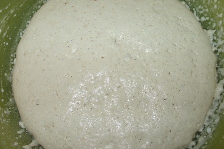Пирог с марципаном, черносливом и фундуком в медовой помадке.: шаг 2