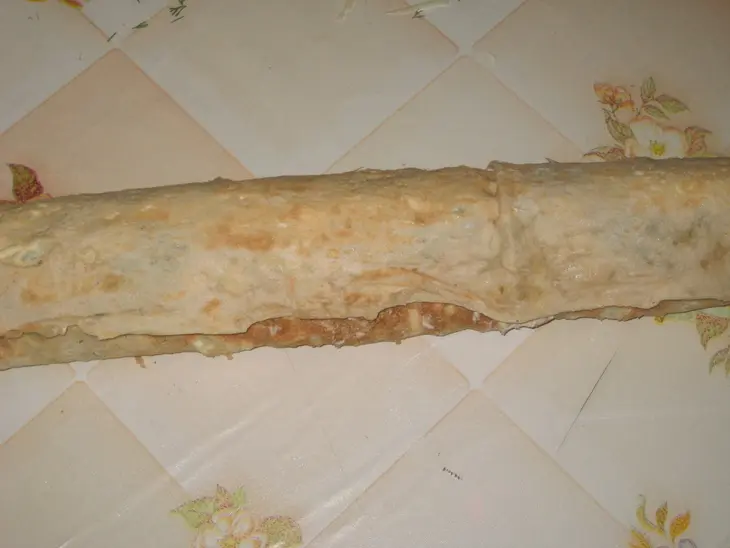 Рулет из лаваша с крабовыми палочками: шаг 5